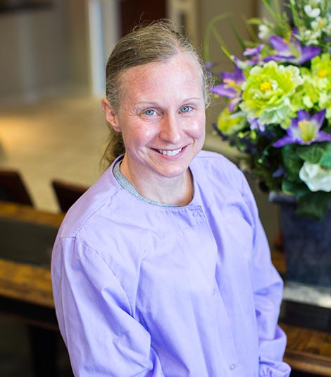 Nicole, Dental Assistant